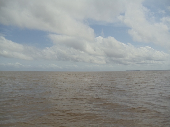 Chegada à foz do Tocantins. Ponto onde ele deságua, no Golfão Amazônico -onde se localiza a ilha de Marajó.