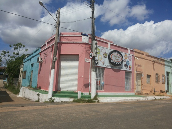 Durante décadas, nessa esquina funcionou a Casas Pernambucanas. O imóvel agra pertence a um marabaense.