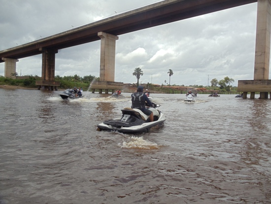 Ponte Moju 1, em frente a cidade