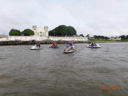 Admirando a Praça dos Notáveis, antes de partir de Cametá