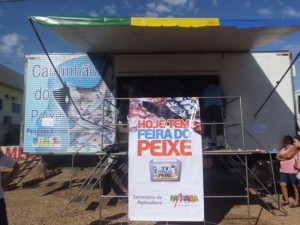 Caminhão da Feira do Peixe: nos bairros da cidade