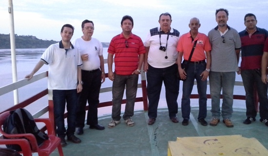 Empresários, técnicos da Ahimor e representante da Secretaria de Obras, durante primeira visita técnica ao Lourenção