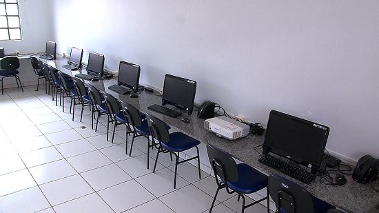 Laboratório com Internet