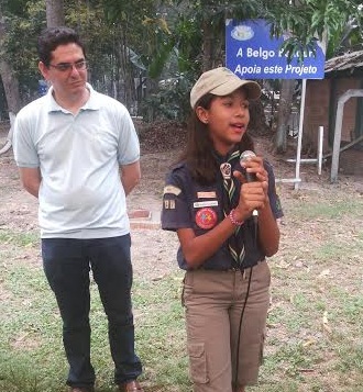 Maria Eduarda põe para fora a emoção de falar de consciência ecológica.